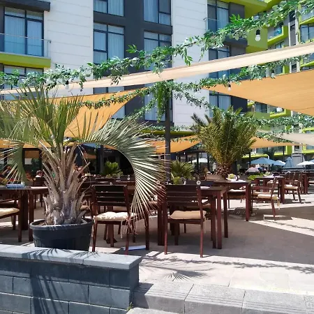 Alezzi Apartamento Năvodari